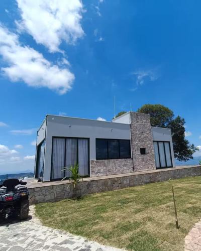 Southeast Region House | Casa de Vidro na Montanha