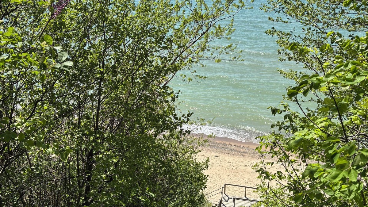 Fennville House | Casa del Lago - A Summer's Place on Lake Michigan