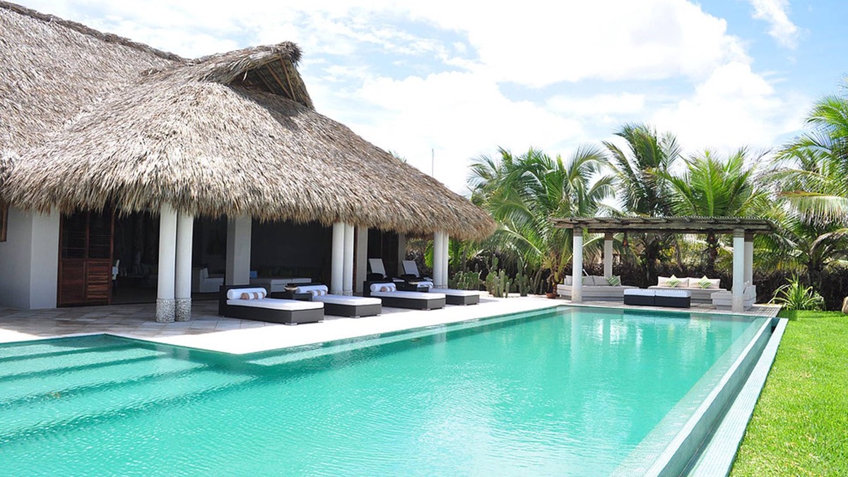 Barra de Colotepec Villa | Casa Del Mar is a luxury oceanfront villa located in Puerto Escondido