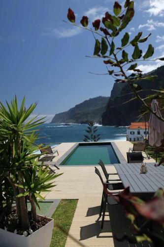 Ponta Delgada Villa | Casa Del Mar- Wonderfull Sea Views & Swimming Pool