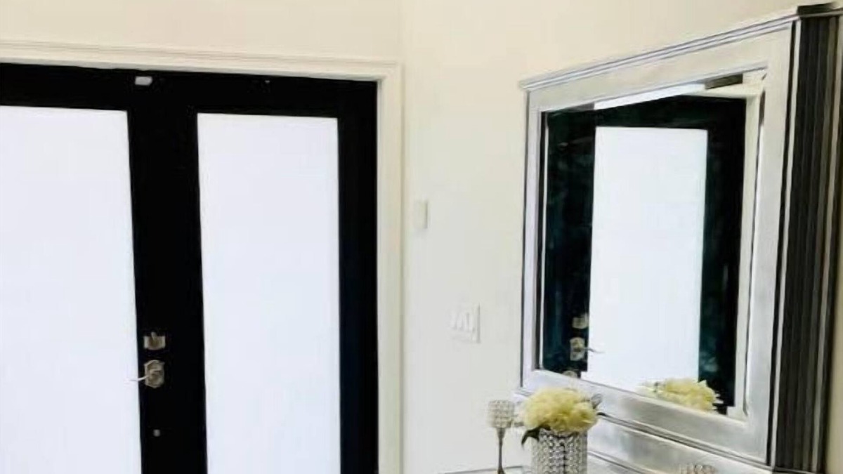 Sunshine House | Casa Del Sol Lehigh - 3/2 Jetted Tub & Open Backyard