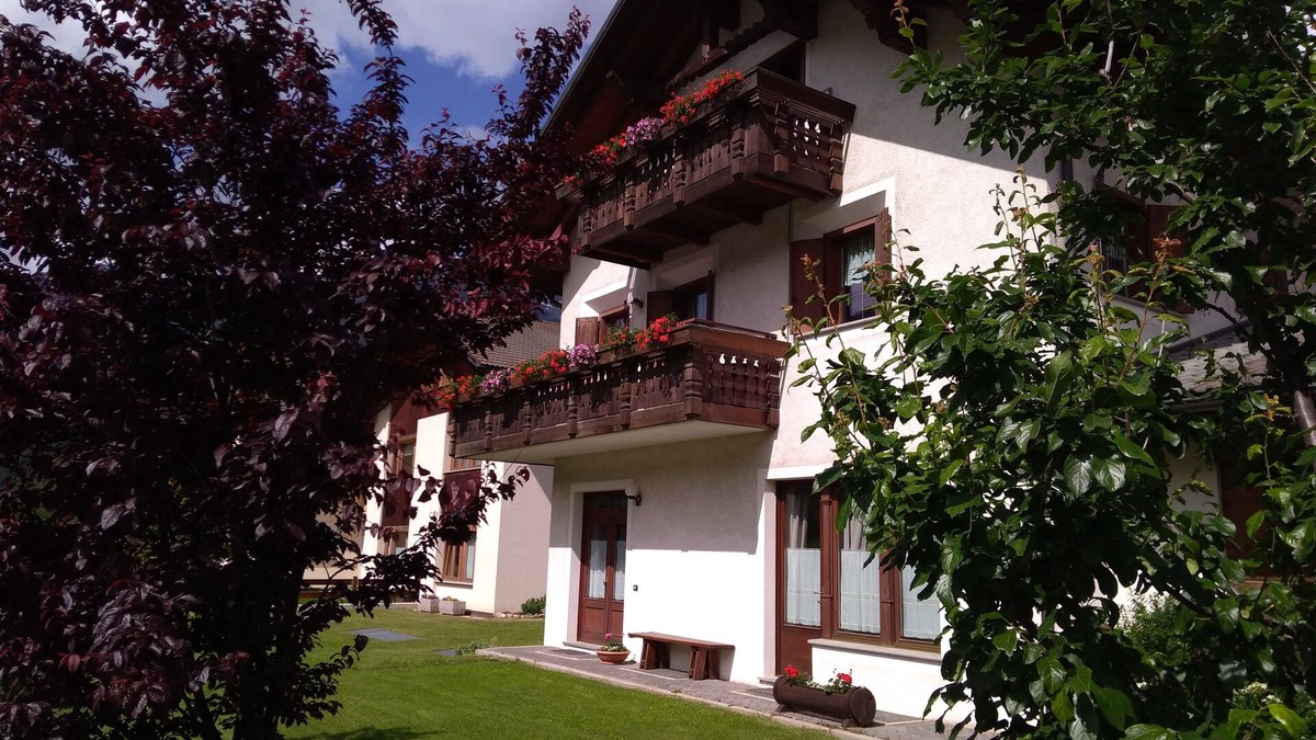 Bormio Apartment | Casa dello Sciatore in Bormio - Appart. Stella Alpina - at 150 mt. from the gondola lift
