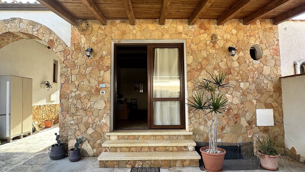Cornino House | Casa Disa -splendid beachfront house in the beautiful Bay of Cornino, Trapani.