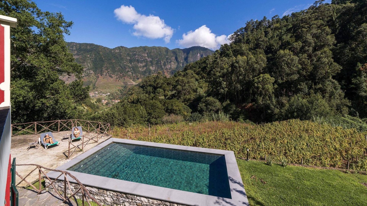 Sao Vicente Cottage | Casa do Lanço - Malvasia, Wine and Laurissilva