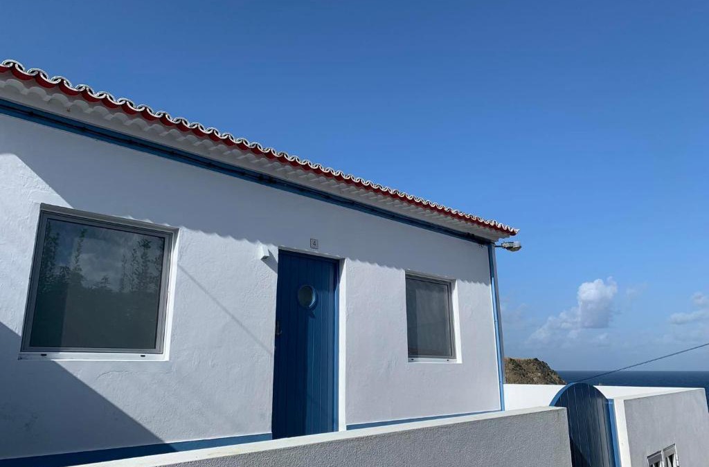Porto Formoso Villa | Casa do Porto, relax with this stunning sea view