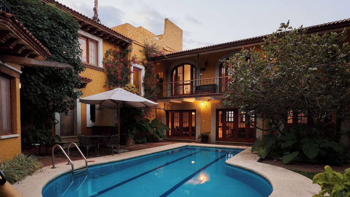 Ruta Independencia House | Casa Dos Parques Pool Garden Design Location
