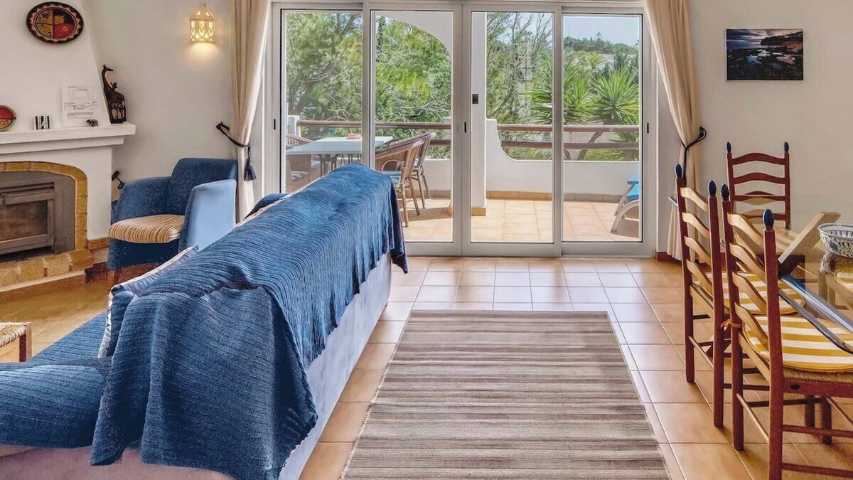 Areias Dos Moinhos Ski Chalet | Casa dos Sonhos - Cheerful 2-bedroom townhouse with shared pool