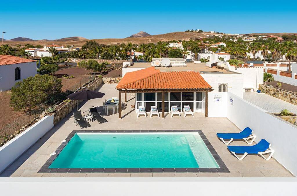 Parque Holandes House | Casa El Cardon: charming villa with private pool.