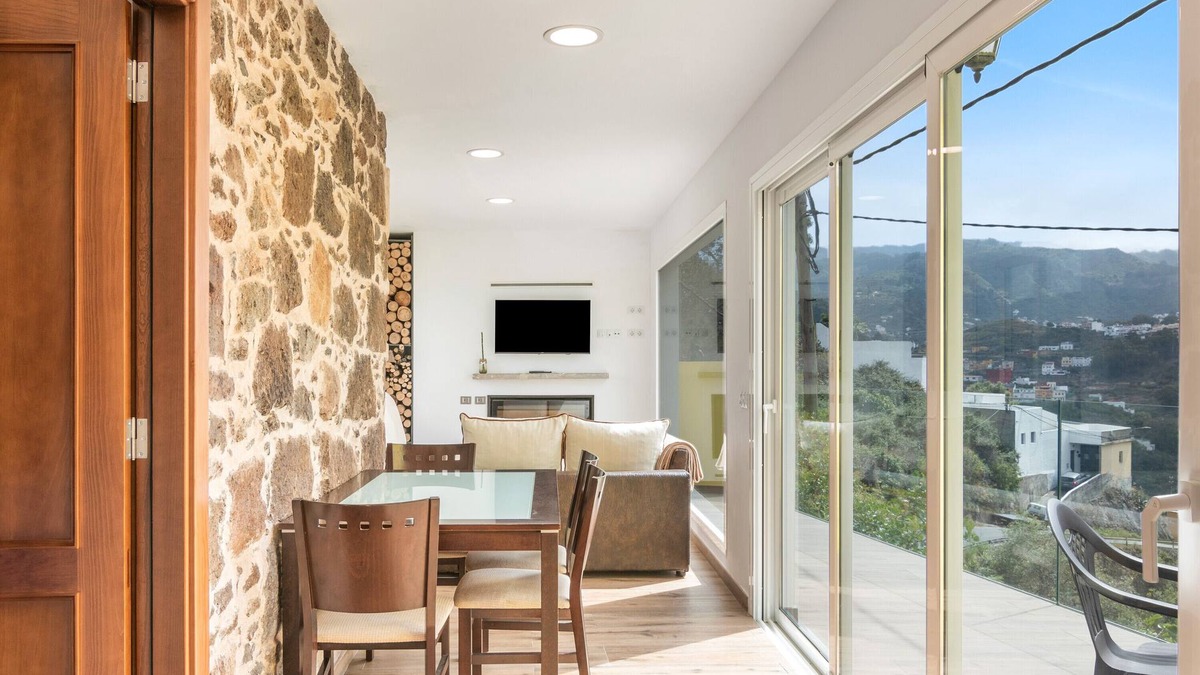 Teror House | 'Casa Eloisa' with Mountain View, Private Terrace and Wi-Fi