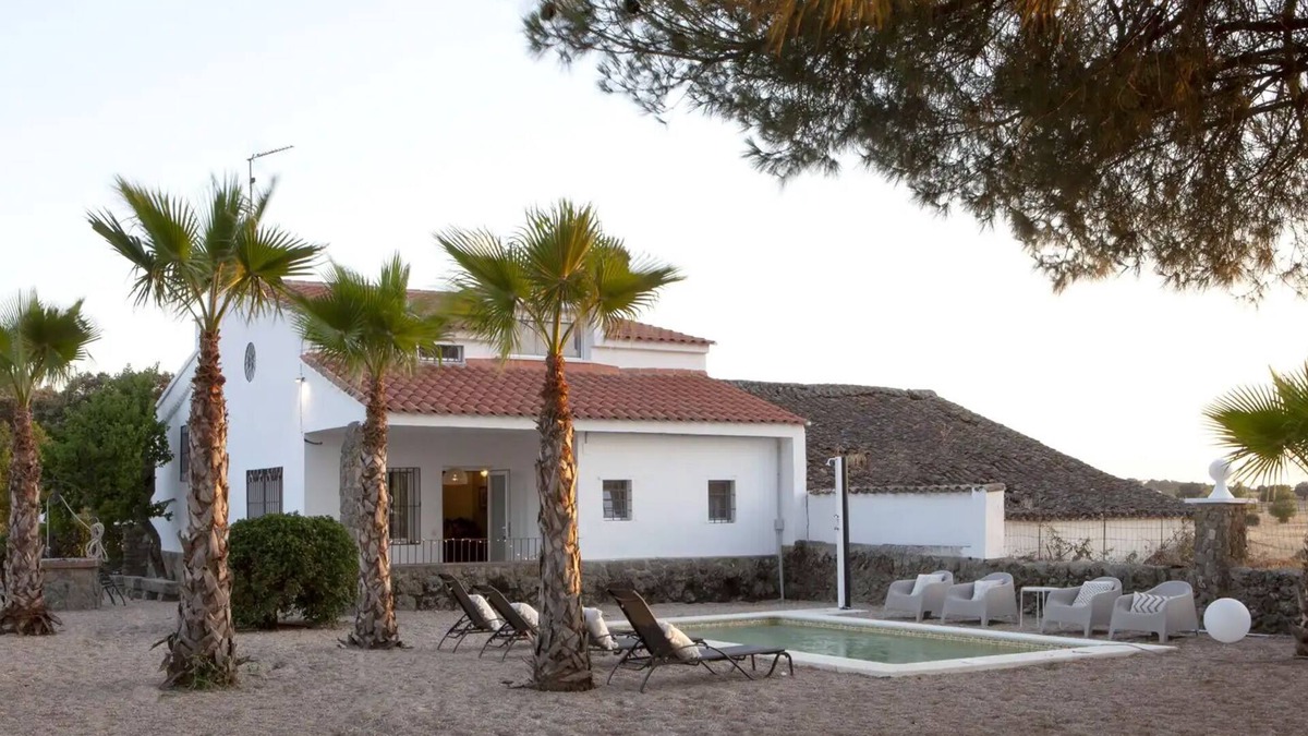 Mejorada House | Casa en el Campo con Piscina