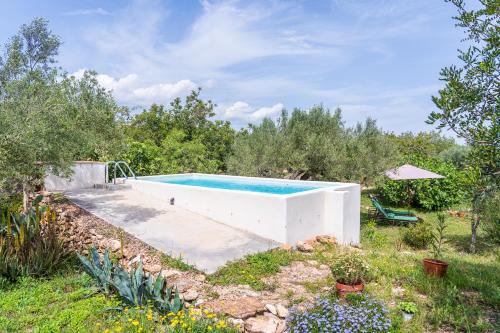 Costa Dorada Villa | Casa en olivera a 3 km de la costa