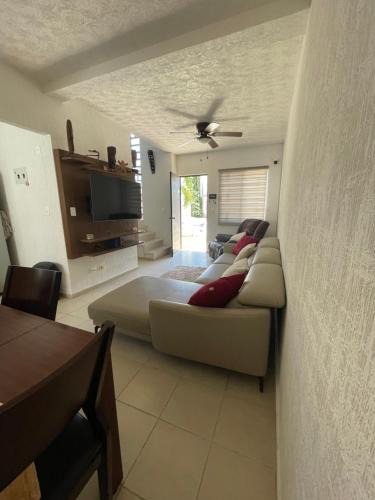 Cancun House | Casa en privada con alberca