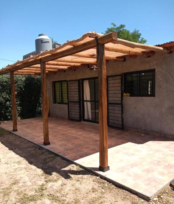San Rafael Apartment | Casa en Villa 25 de Mayo para 4 personas en zona de tranquilidad ,rodeada de naturaleza cerca de dique Los Reyunos
