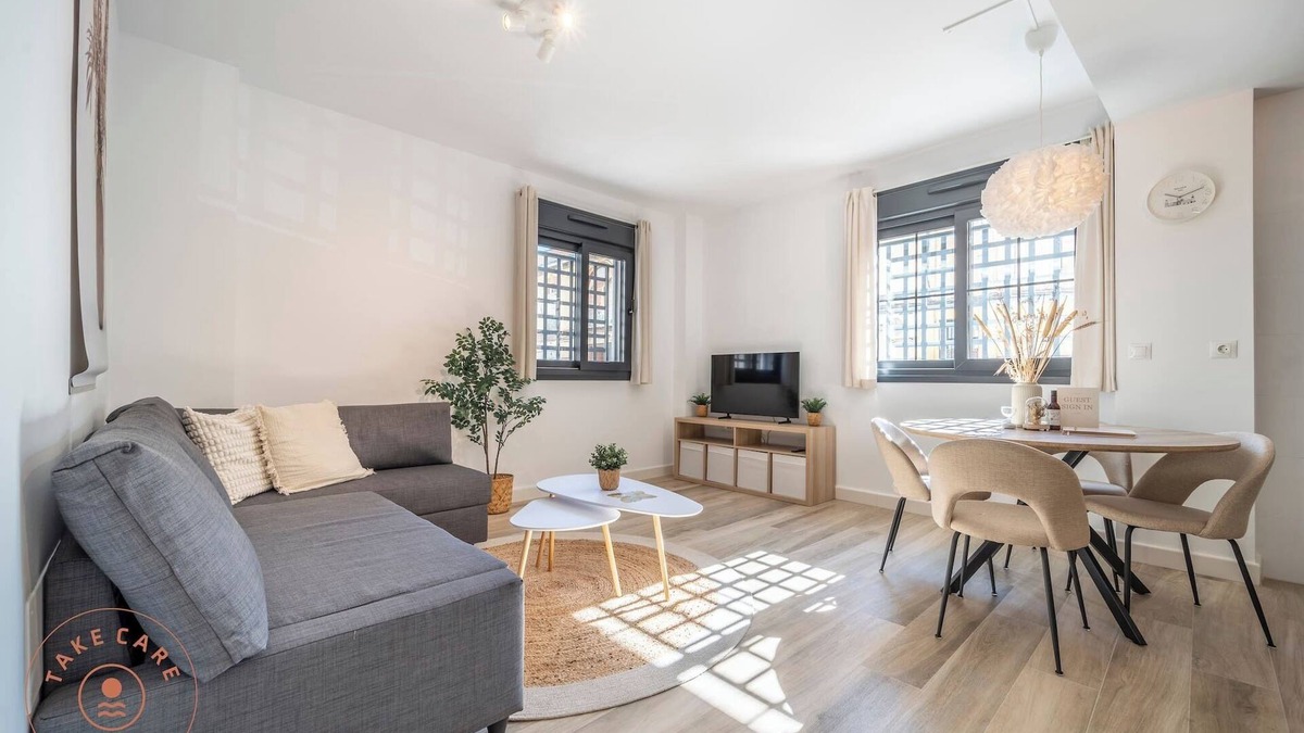 El Ejido Apartment | Casa Enrique in Malaga Centre - TakeCareMalaga