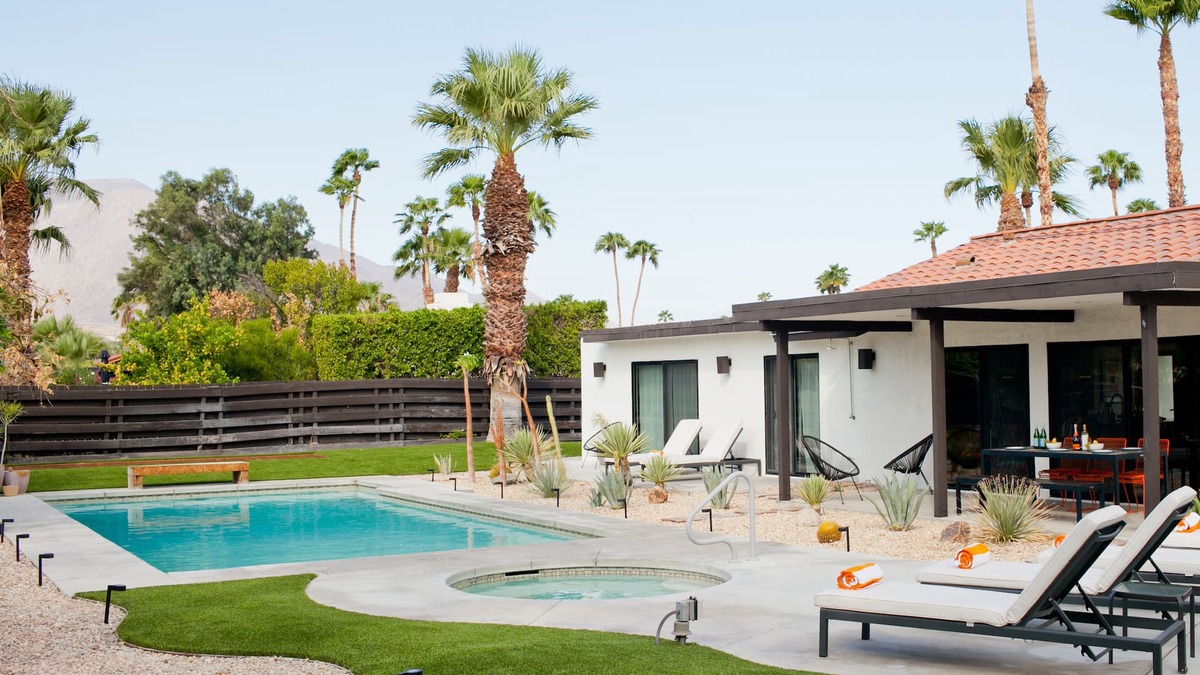 Vista Norte House | Casa Escuela - Mid Mod Pool Home w/Private Resort-Style Yard!