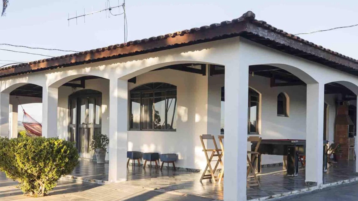 Bueno Brandao House | Casa Espaçosa em Bueno Brandao com Area de Lazer