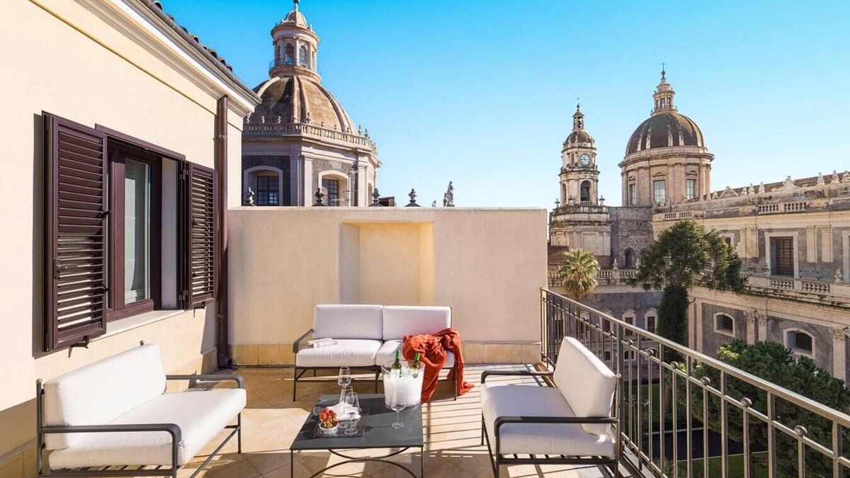 Catania City Centre Apartment | Casa Etna - Modern apartment with terrace, Catania
