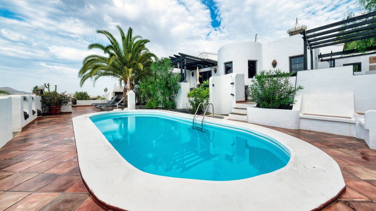 Nazaret Ski Chalet | Casa Felix - Private Pool, Pool Table and BBQ By Lanzarote Vacation Homes