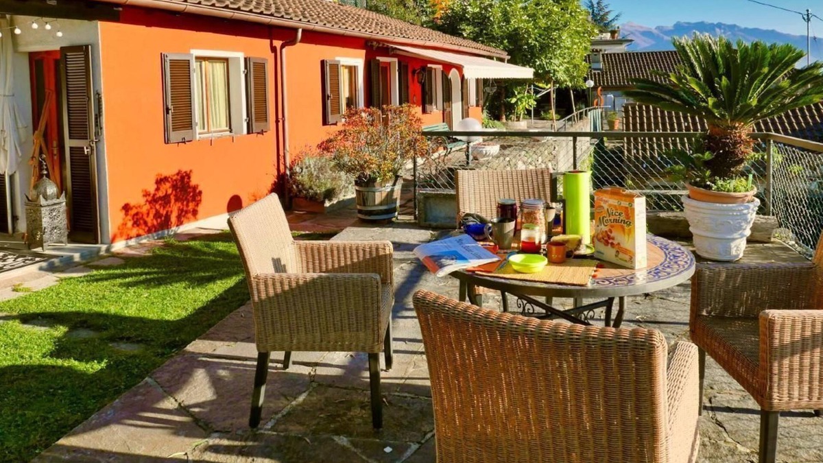 Brissago Apartment | Casa Fiore - Holidays at Lake Maggiore in Ticino