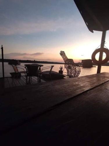 Ponta Negra House | casa flutuante em Manaus