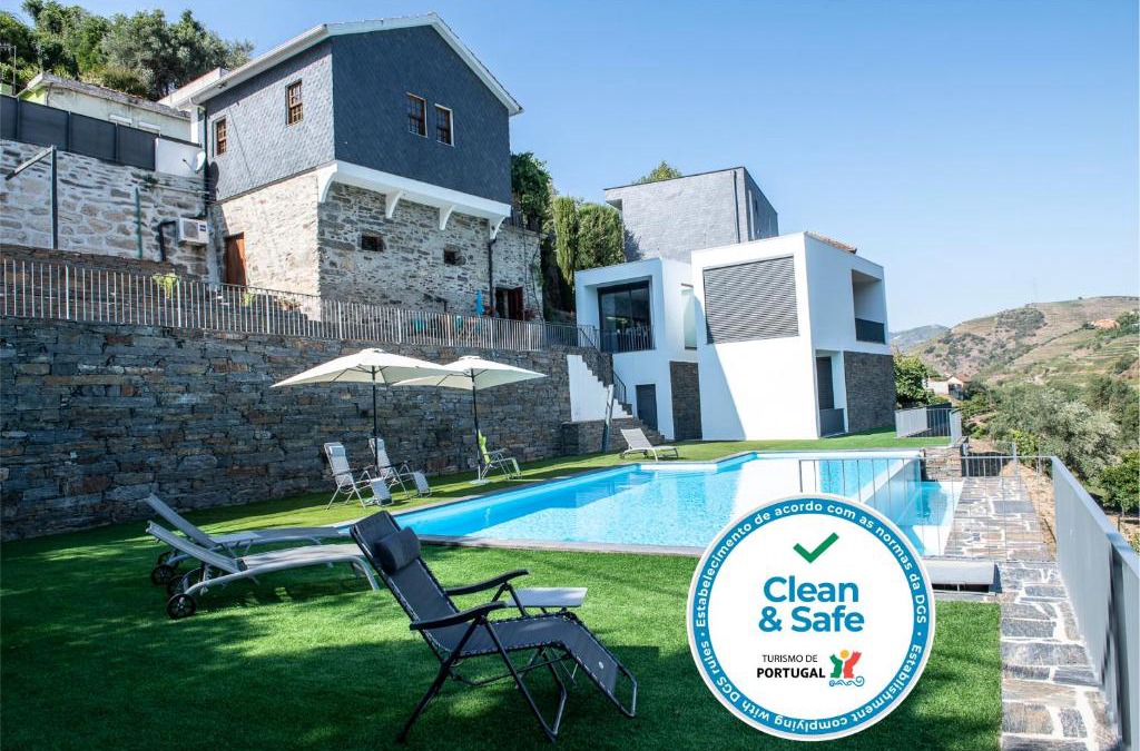 Peso da Regua Villa | Casa Foz do Corgo - private pool, gardens and river access