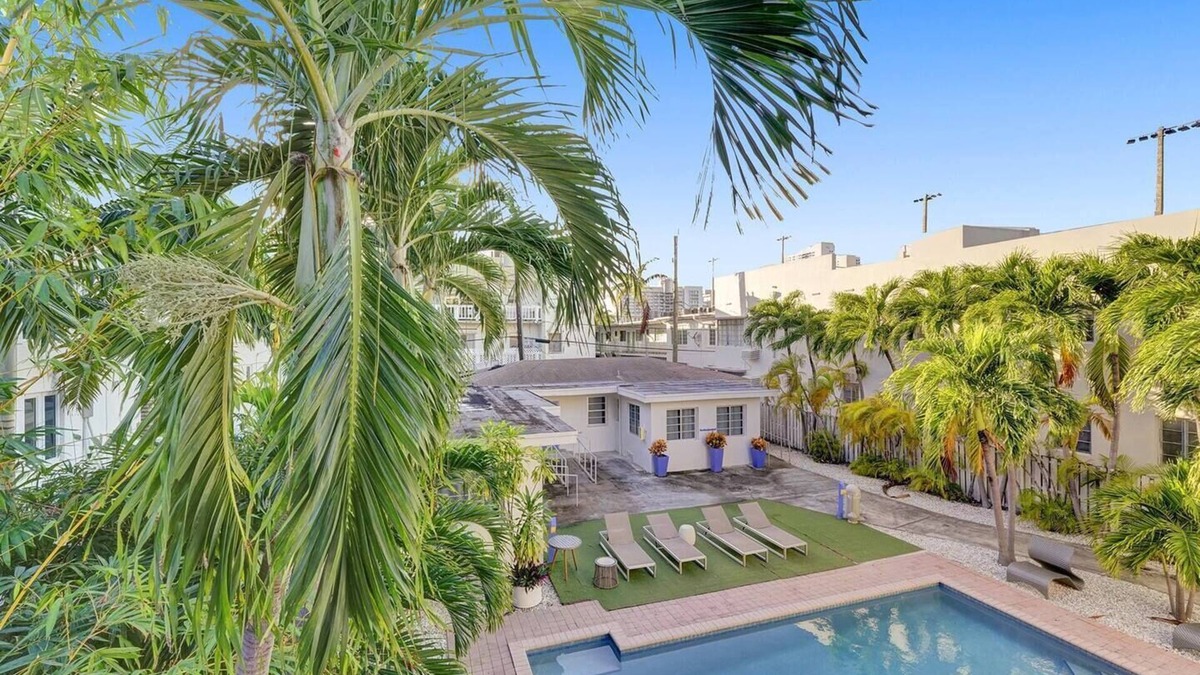 Flamingo/Lummus Apartment | Casa Gaby Apartments Part of the Oasis Casita Collection