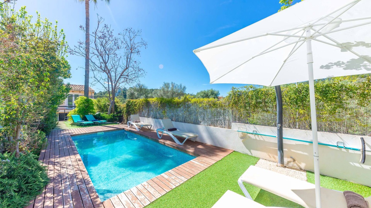 Selva Villa | CASA GEMA - Fabulous holiday home with saltwater pool and free WiFi