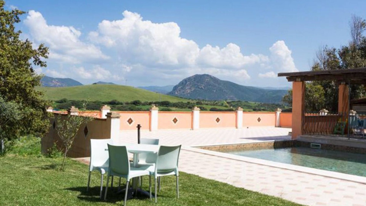 Gonnesa Apartment | Casa Ginestra - Two Bedroom Apartment, Sleeps 6