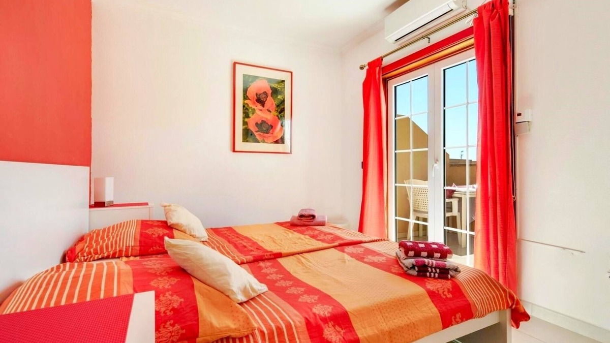 Las Rosas House | Casa Golfin - colorful house with large terrace in the sunny south
