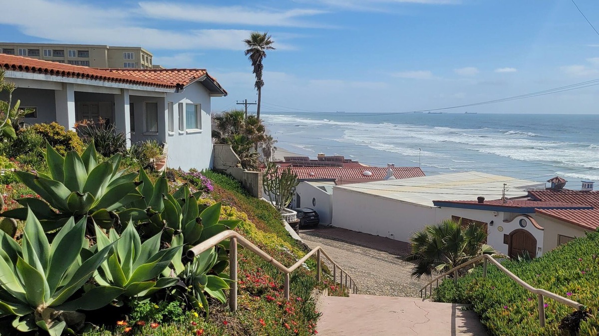 Playas De Tijuana House | Casa Grace in Playa del Sol