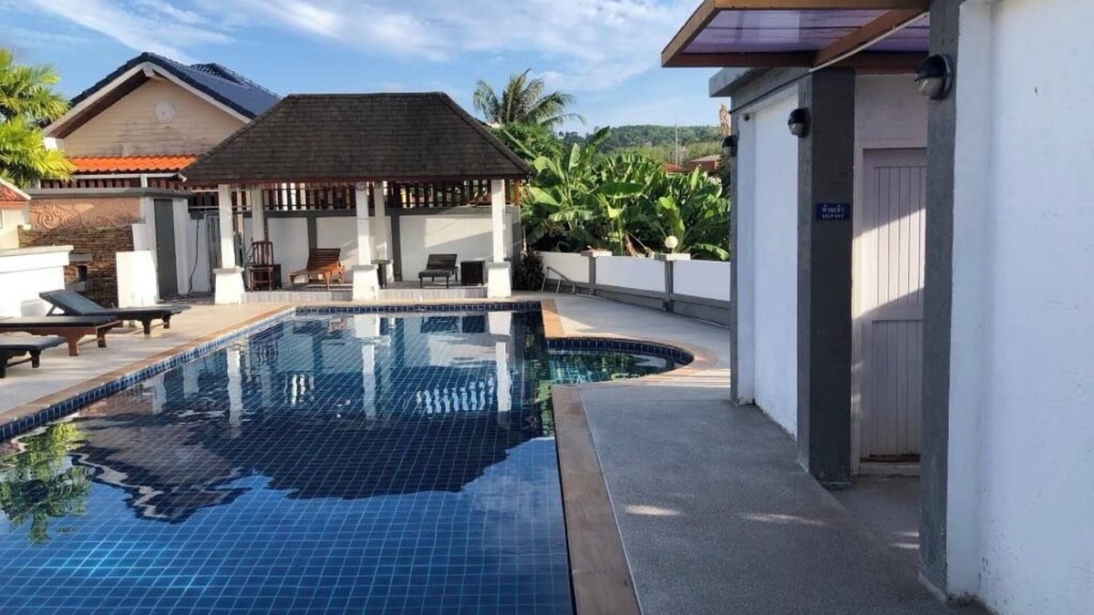 Sa Khu Villa | Casa Gris a 2-bedroom Villa with Shared Pool only minutes from Nai Yang Beach