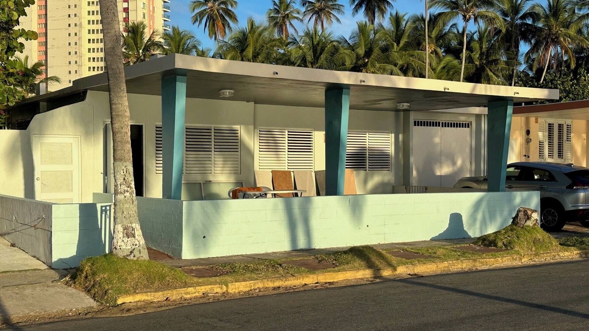 Vilomar House | Casa Grote Del Mar – Modern Beachfront Home with Charm & Soul