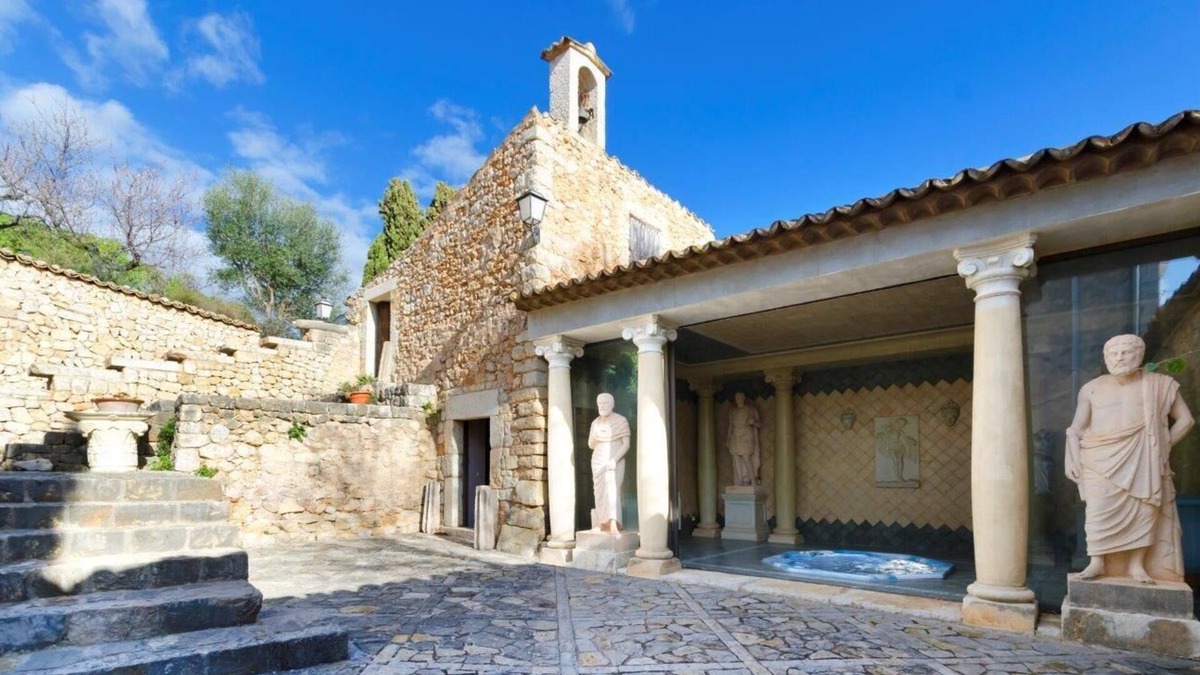 Lloseta House | Casa Histórica Para Ciclistas con Piscina, Sauna e Hidromasaje