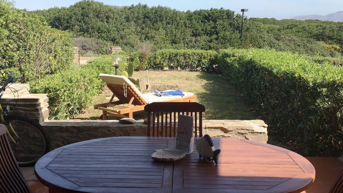 La Pelosa Apartment | Casa Ibiscus 1 Bedrooms Apartment in Stintino