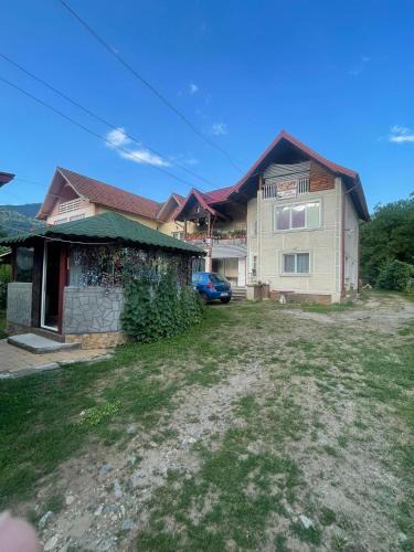 Oestii Paminteni House | Casa Ioana