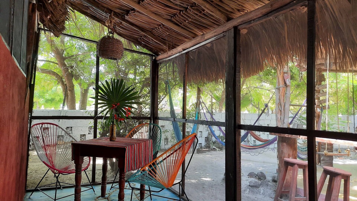 Rio Lagartos Cabin | Casa Jade coloradas