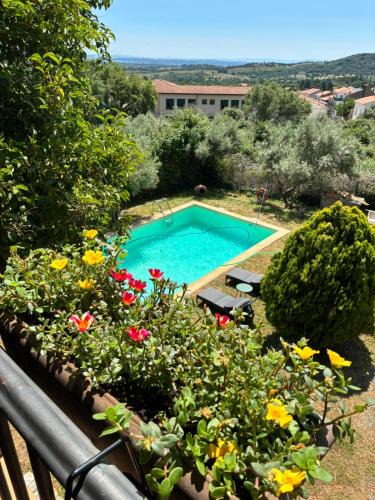Hoyos House | Casa Jardín Sierra de Gata