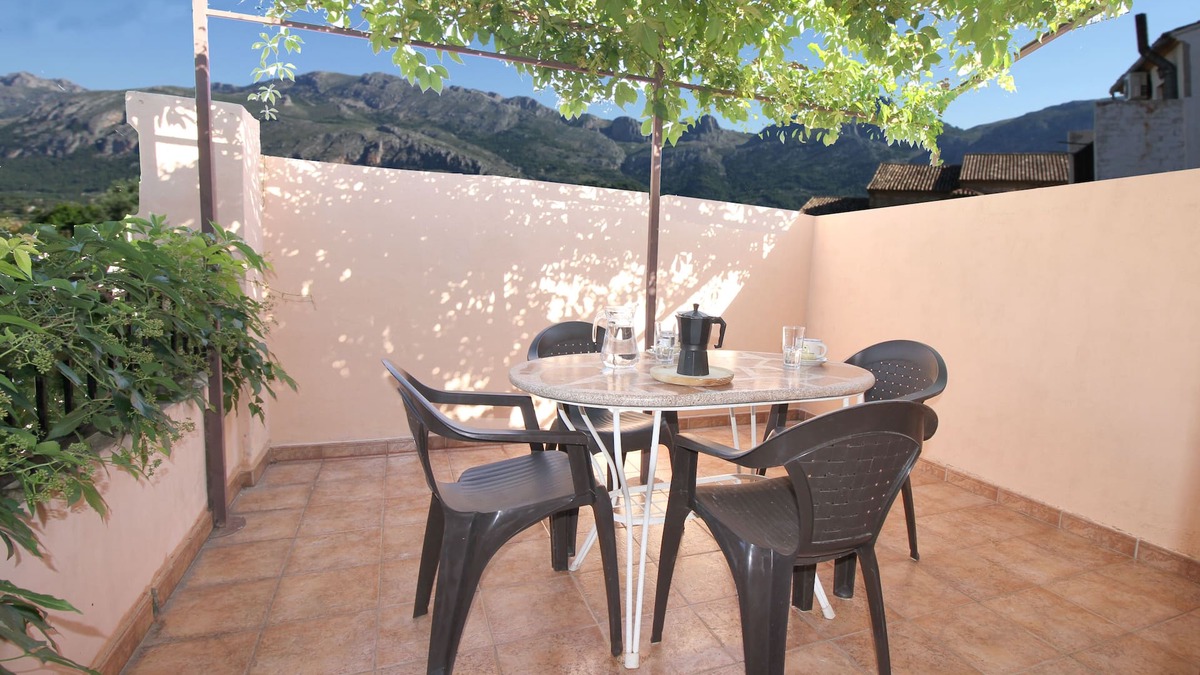 Benimantell Apartment | Casa La Muntanya 3 - Apartment with terrace in the Guadalest Valley