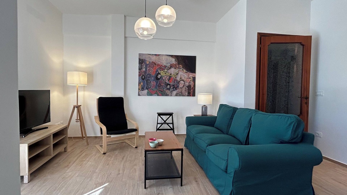 Pisa Apartment | Casa La Pigna - Three Bedroom Apartment, Sleeps 6