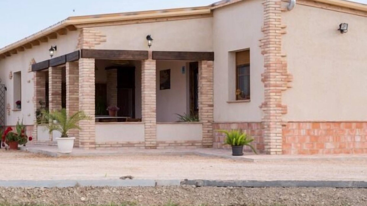 Deltebre Cottage | Casa la Tora for 8 people