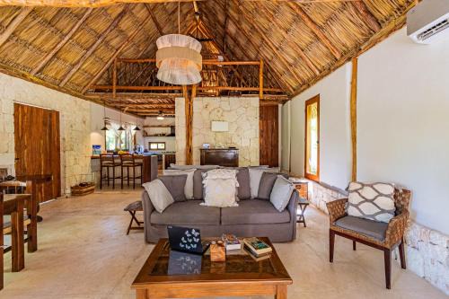 Bacalar Ski Chalet | Casa Laila Cozy House in Bacalar Center