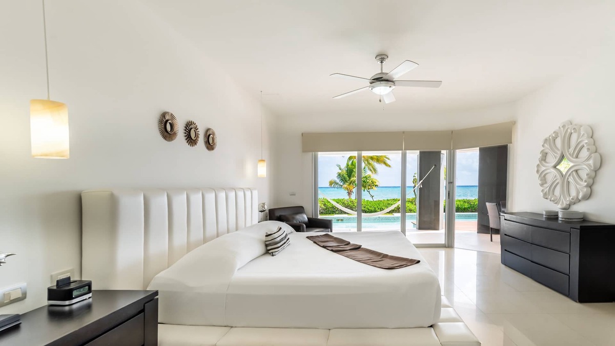 Puerto Juarez Condo | Casa Las Olas 2 Bedroom Condo by Redawning