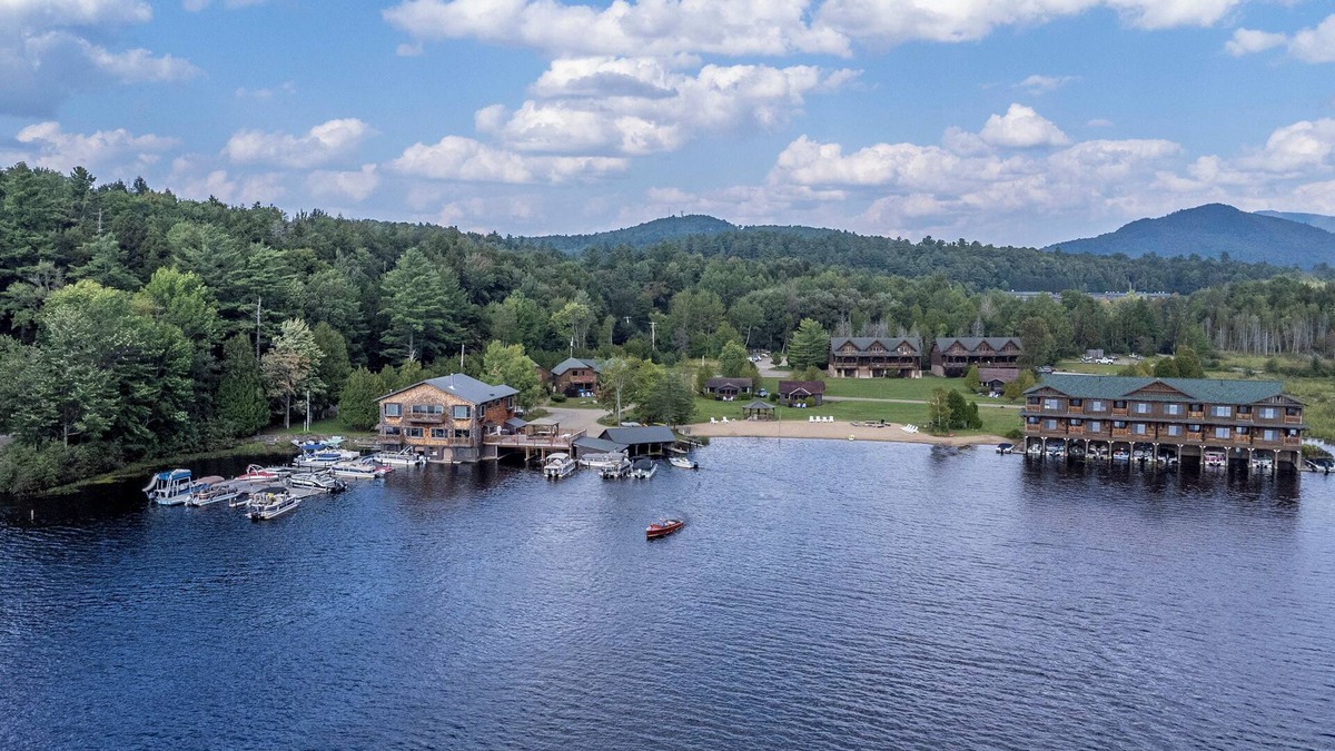 Saranac Lake House | Casa LoCura on Ampersand Bay