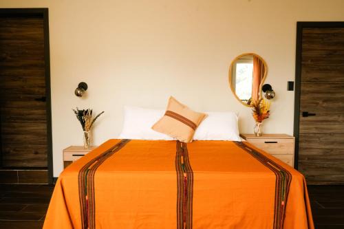 San Juan La Laguna House | Casa Lolita's