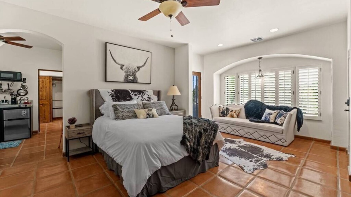 Wickenburg Villa | CASA Longhorn is a Charming Luxury casita