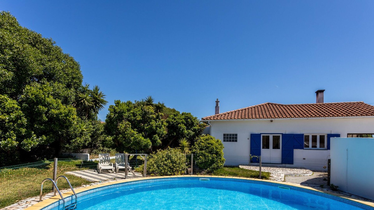 Aljezur Villa | Casa Lua - Great family villa with round pool and trampoline