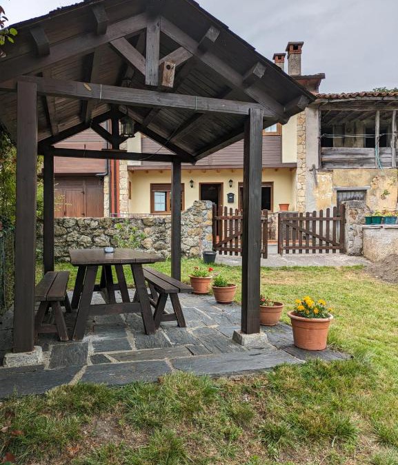 Infiesto Ski Chalet | CASA LUISA Biedes, Piloña