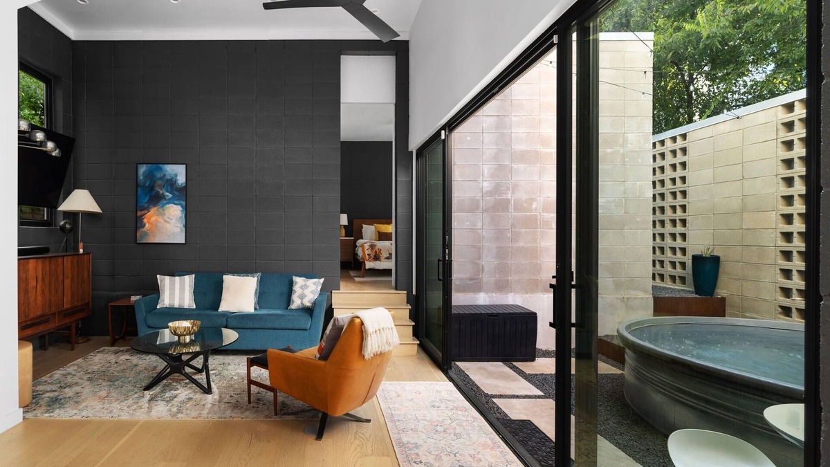 MLK House | Casa Luna-Modern Retreat w/Private Cowboy Pool!