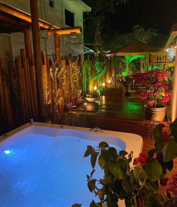 Saire House | Casa luxo 10 pessoas Gravatá com jacuzzi