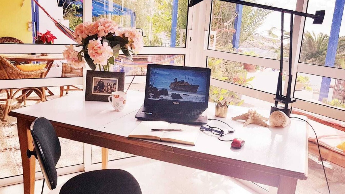 Tarajalejo Villa | CASA MARAVILLA DEL MAR - home office with sea view